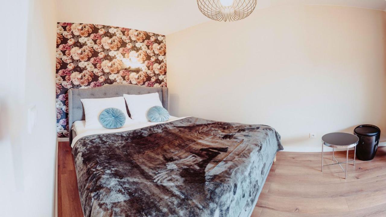 Apartament Silence Triventi Szmaragd คาร์ปัตซ์ ภายนอก รูปภาพ
